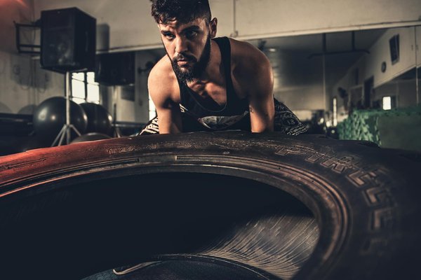 Stratégies de basket: Comment battre une équipe plus forte ?
